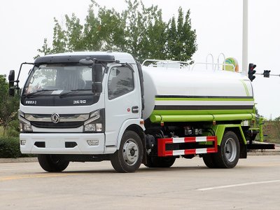 选购的时候要找正规合格的洒水车厂家 选购的时候要找正规合格的洒水车厂家